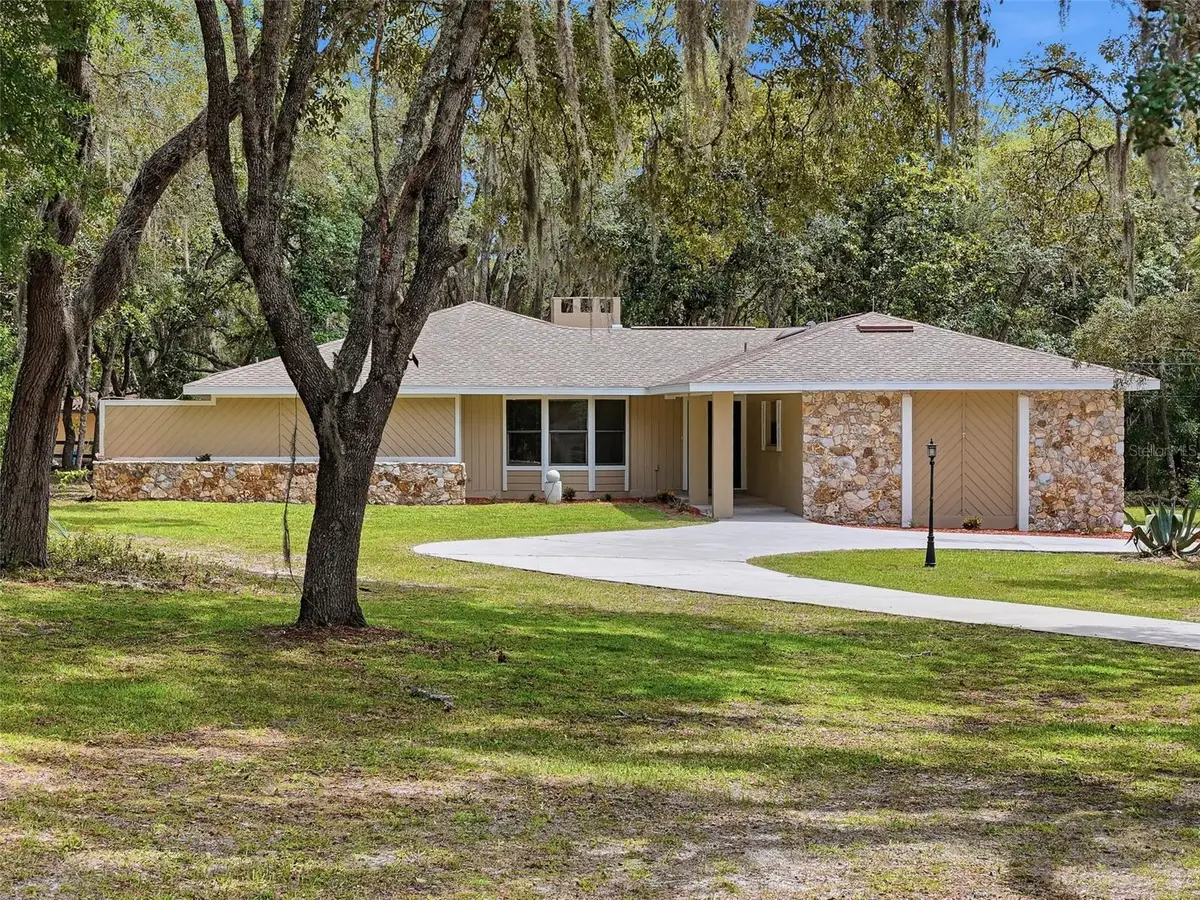 162 W Massachusetts Street, Hernando, FL 34442 - #1