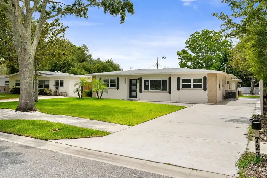 723 W Bayshore Drive, Tarpon Springs, FL 34689 - #2