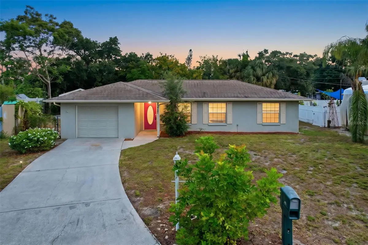 3019 40th Avenue W, Bradenton, FL 34205 - #1