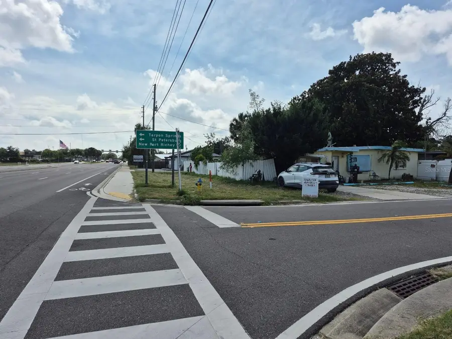 4007 Flamingo Drive, New Port Richey, FL 34652 - #3
