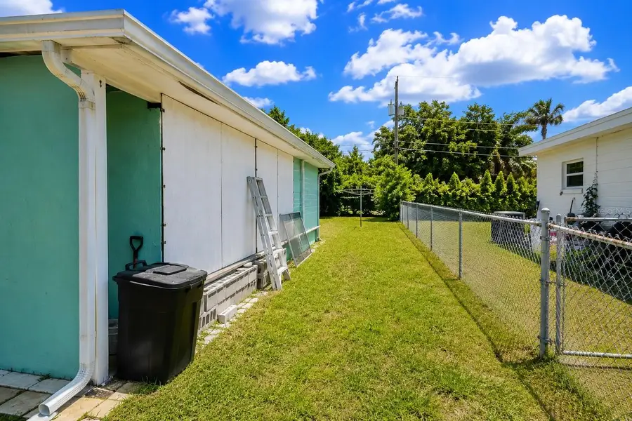 4200 Fairford Drive, New Port Richey, FL 34652 - #3