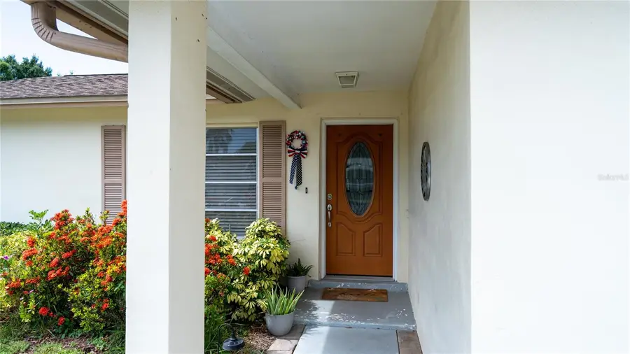 150 Stafford Circle, Palm Harbor, FL 34684 - #2
