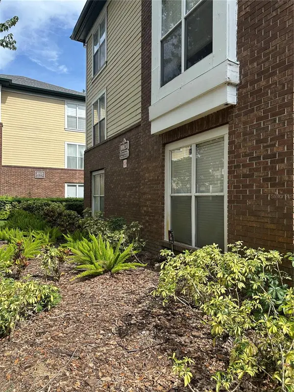10024 Strafford Oak Court #803, TAMPA, FL 33624
