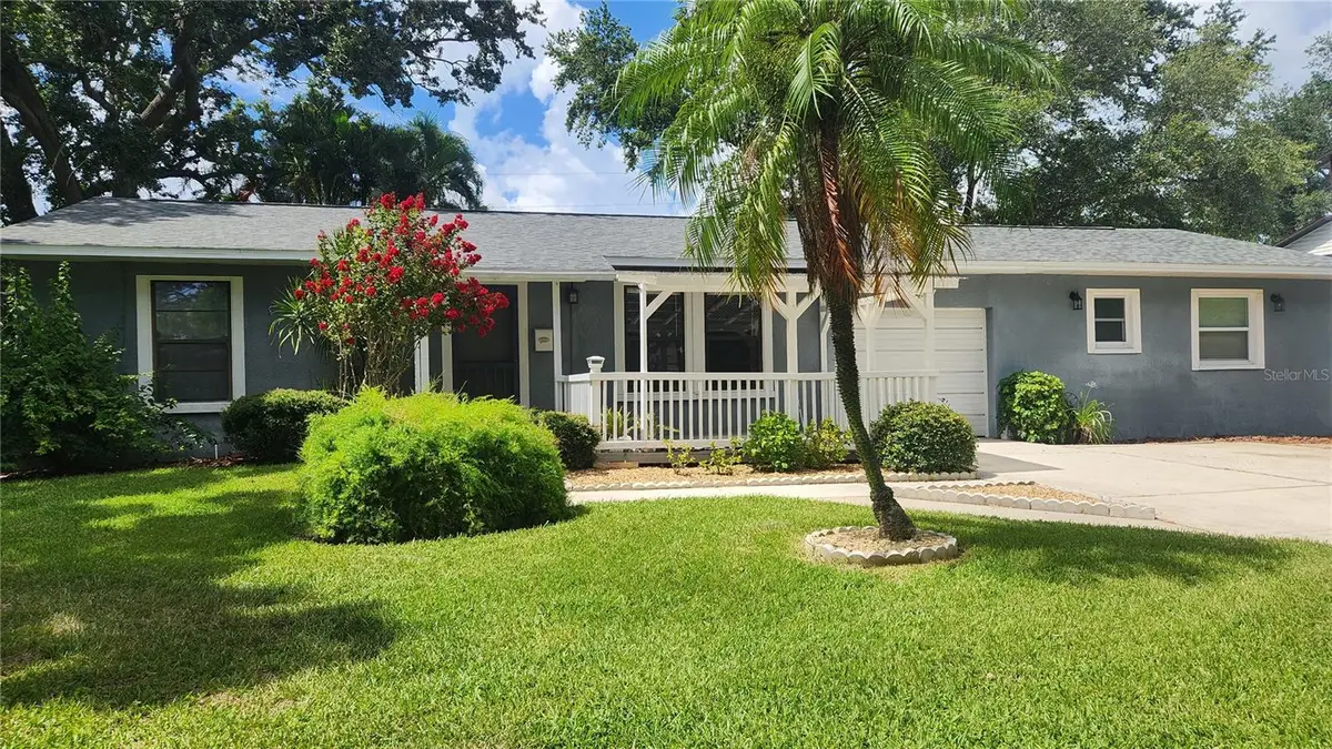 155 69th Avenue N, Saint Petersburg, FL 33702 - #1