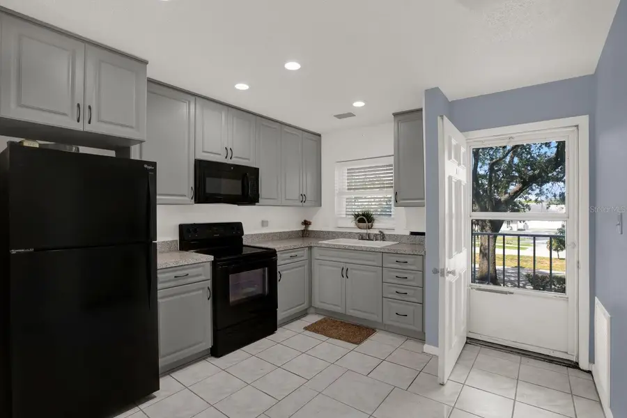 4939 Floramar Terrace #204, New Port Richey, FL 34652 - #3