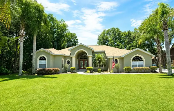 7552 River Country Drive, WEEKI WACHEE, FL 34607