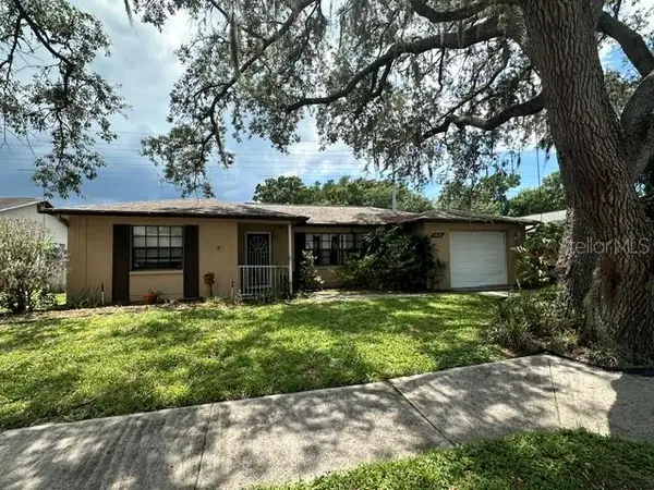 7812 Royal Hart Drive, NEW PORT RICHEY, FL 34653