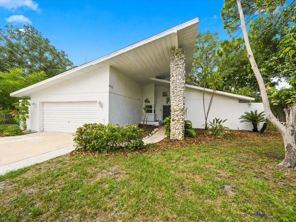 419 Wayfarer Court, Tarpon Springs, FL 34689 - #1