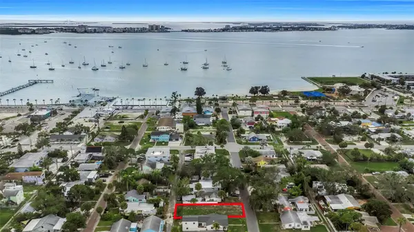 3020 Clinton Street S, GULFPORT, FL 33707