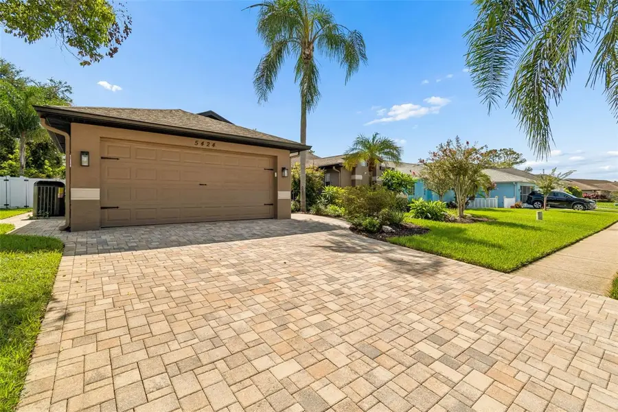 5424 Los Palos Drive, New Port Richey, FL 34655 - #3