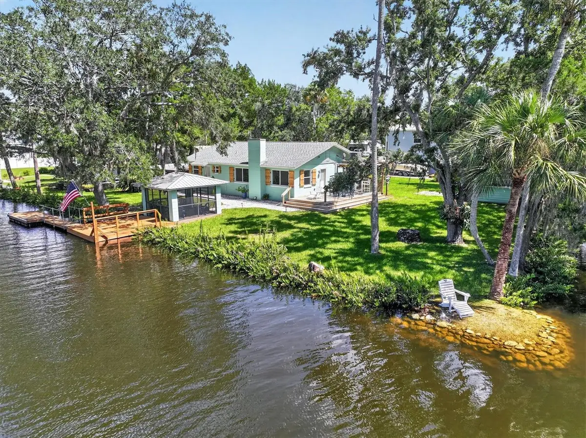 6086 Island Drive, Weeki Wachee, FL 34607 - #1