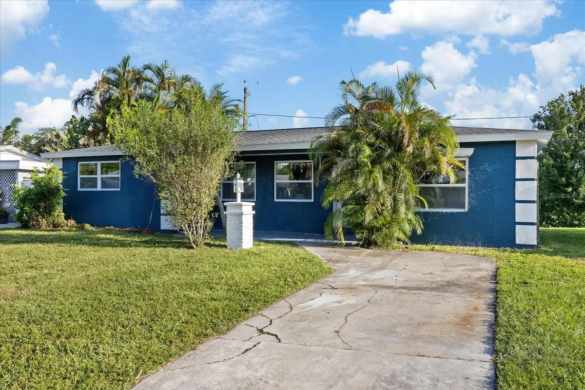 2698 46th Avenue N, Saint Petersburg, FL 33714 - #1