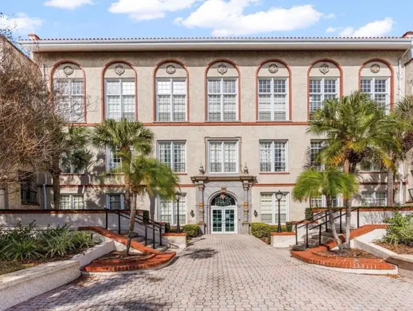701 Mirror Lake Drive N #317, ST PETERSBURG, FL 33701