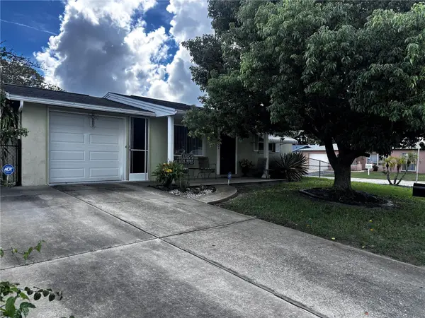 9040 Chatam Lane, PORT RICHEY, FL 34668