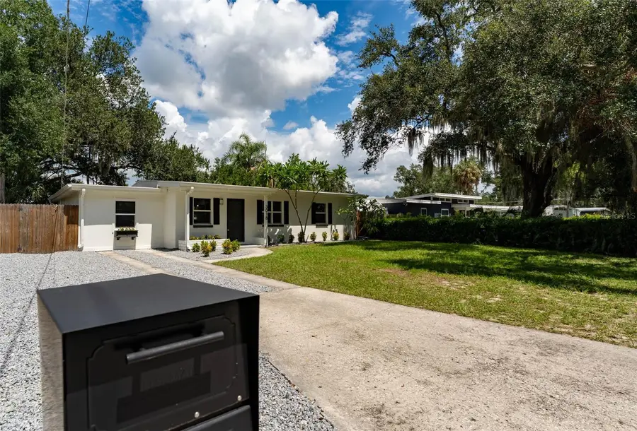 3018 E Norfolk Street, Tampa, FL 33610 - #2