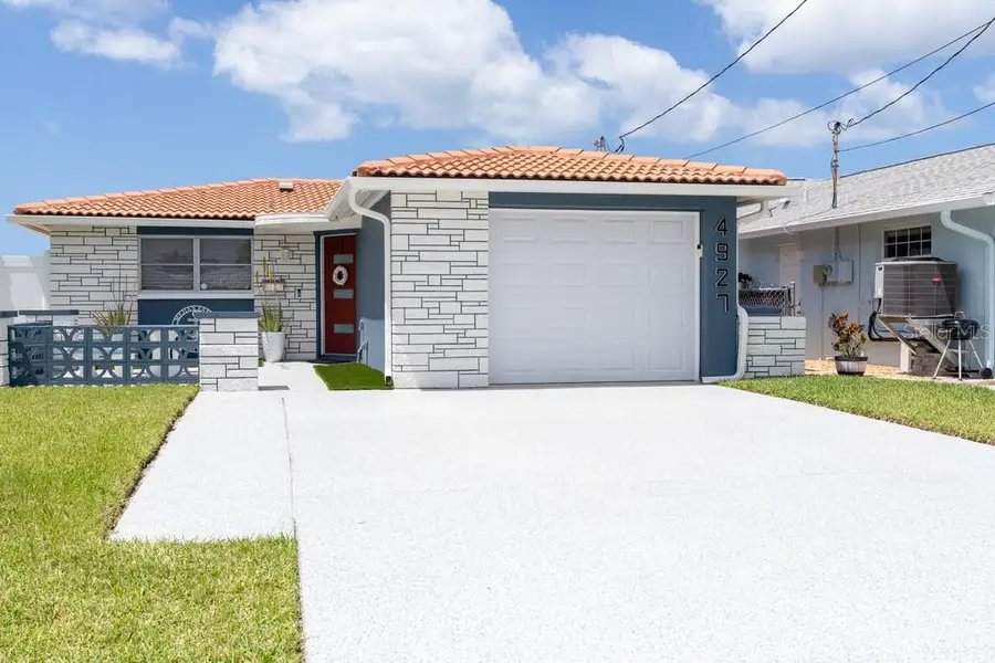 4927 Blue Heron Drive, New Port Richey, FL 34652 - #2