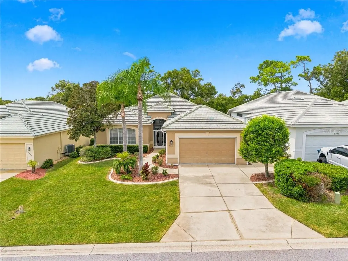 9233 Penelope Drive, Weeki Wachee, FL 34613 - #1