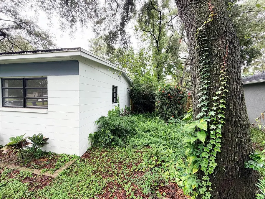 2003 E Clinton Street, Tampa, FL 33610 - #2