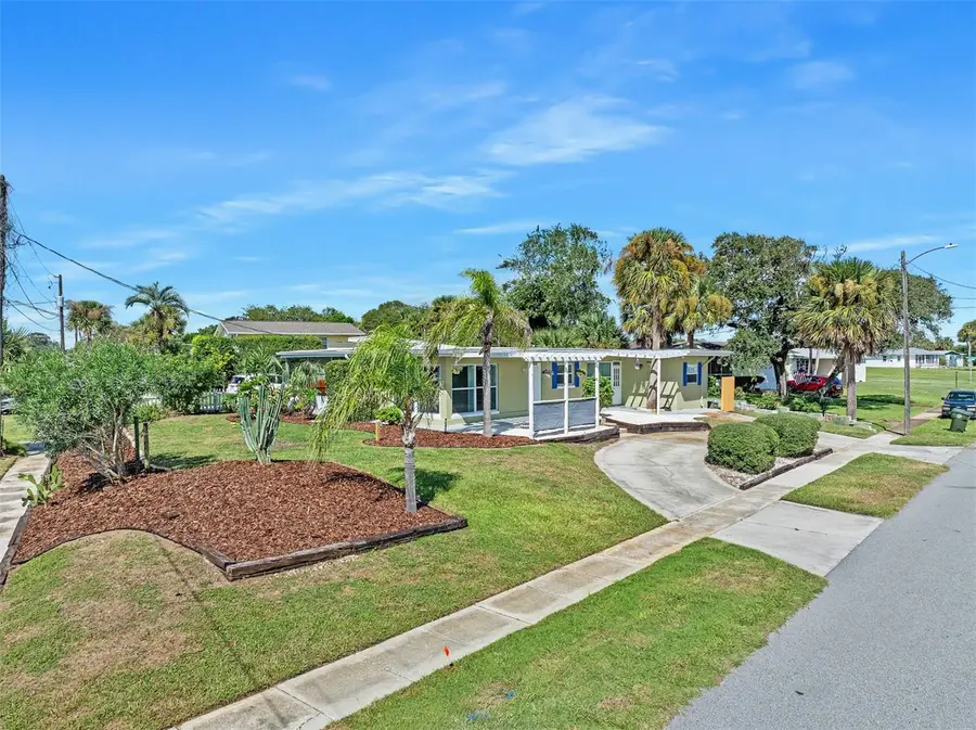 2001 N Oleander Avenue, Daytona Beach, FL 32118 - #2