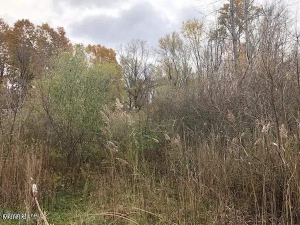 3080 Pershing Drive, Coloma, MI 49038