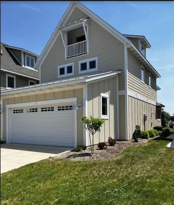 920 W Savidge Street #2, Spring Lake, MI 49456