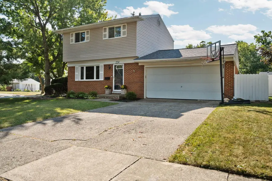 224 Wallace Drive, Saline, MI 48176 - Image #2