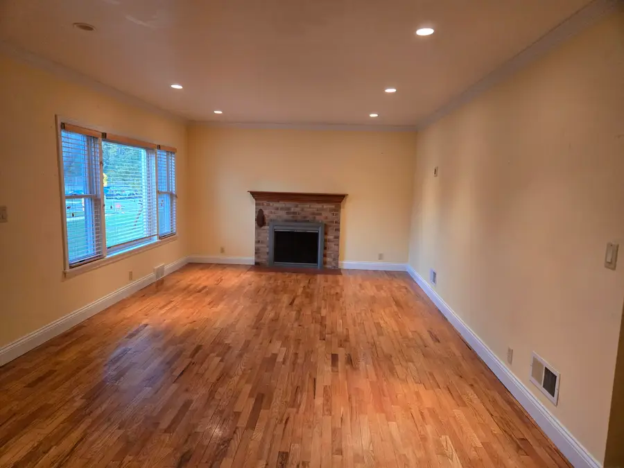 1127 Orchard Avenue, Saint Joseph, MI 49085 - Image #2