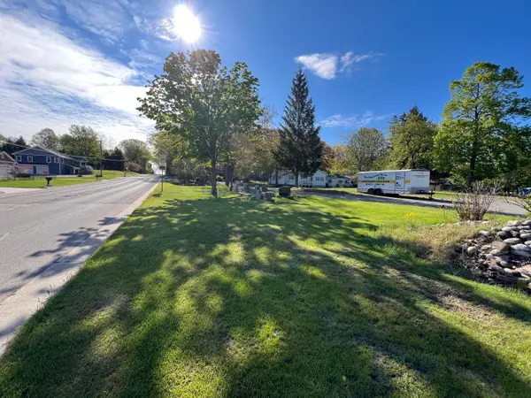 VL 7 N Rath, Ludington, MI 49431