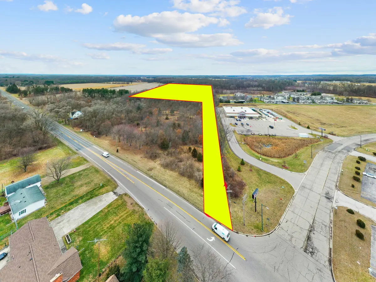 56600 M-51, Dowagiac, MI 49047 - #1