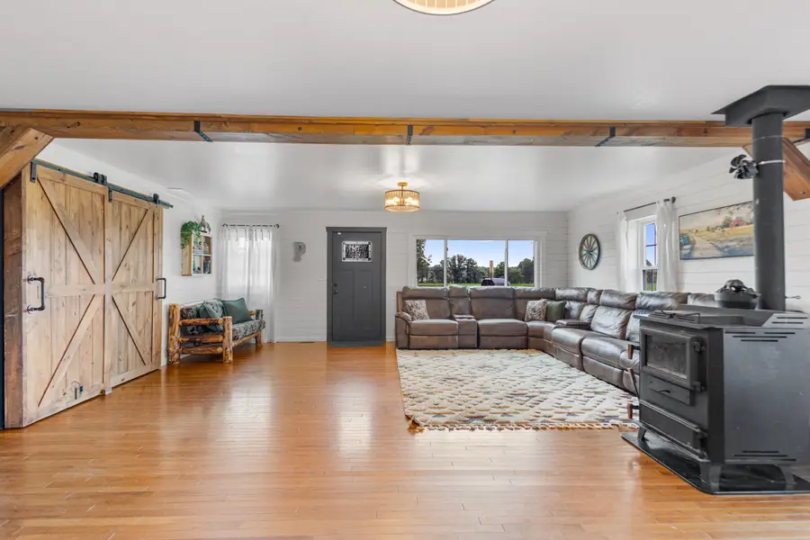 8425 Gilbert Road, Pittsford, MI 49271 - Image #3