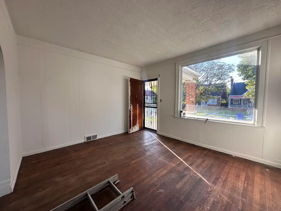 10411 Sterritt Street, Detroit, MI 48213 - Image #2