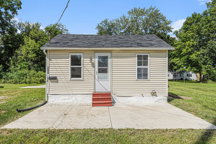 206 W North Street, Albion, MI 49224 - Image #2