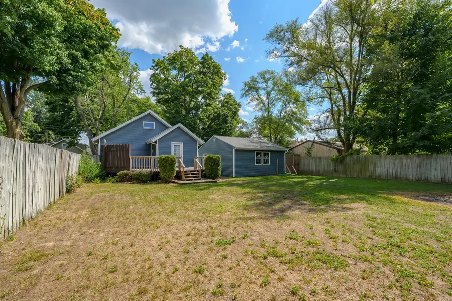 332 Sutherland Avenue, Watervliet, MI 49098 - Image #3