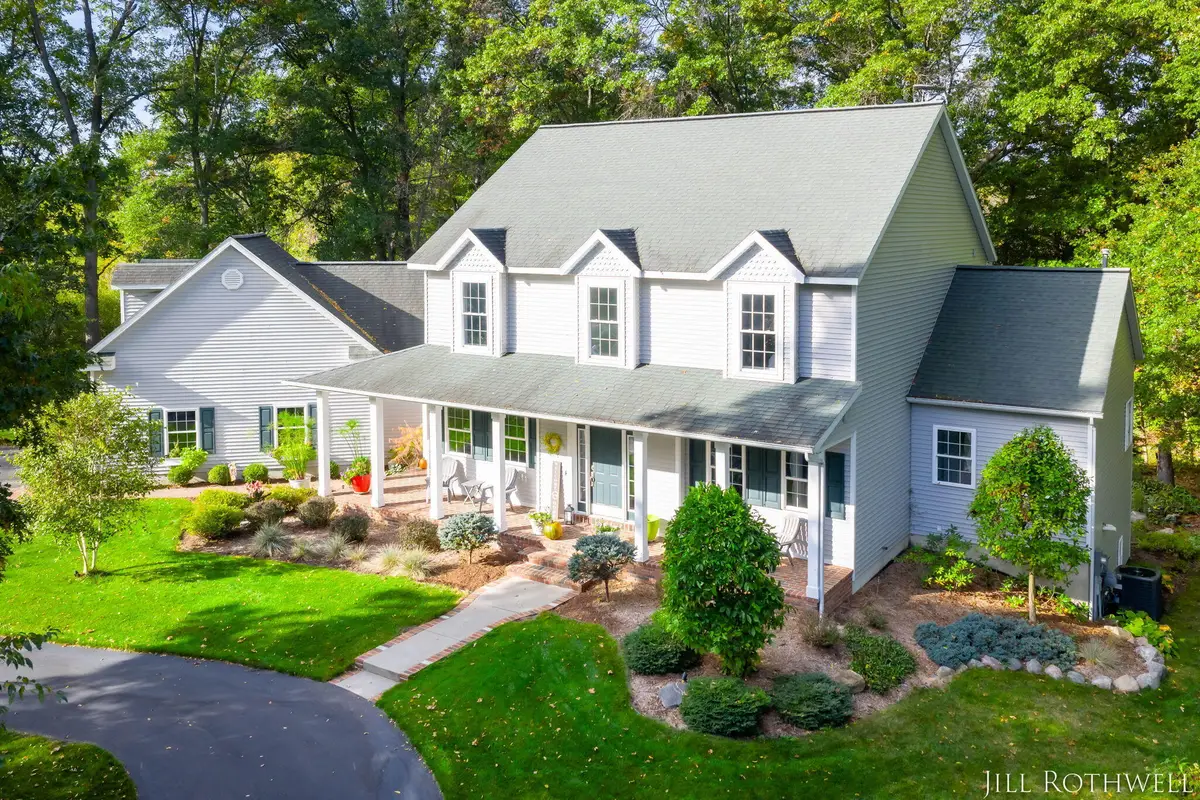 9147 Lakefield Court Se, Alto, MI 49302 - Image #1