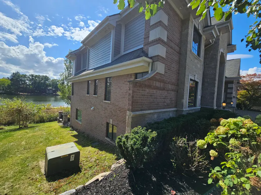 3367 Lone Pine Road, West Bloomfield, MI 48323 - Image #3