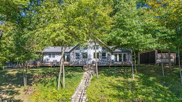 620 W Warren Woods Road, Galien, MI 49113