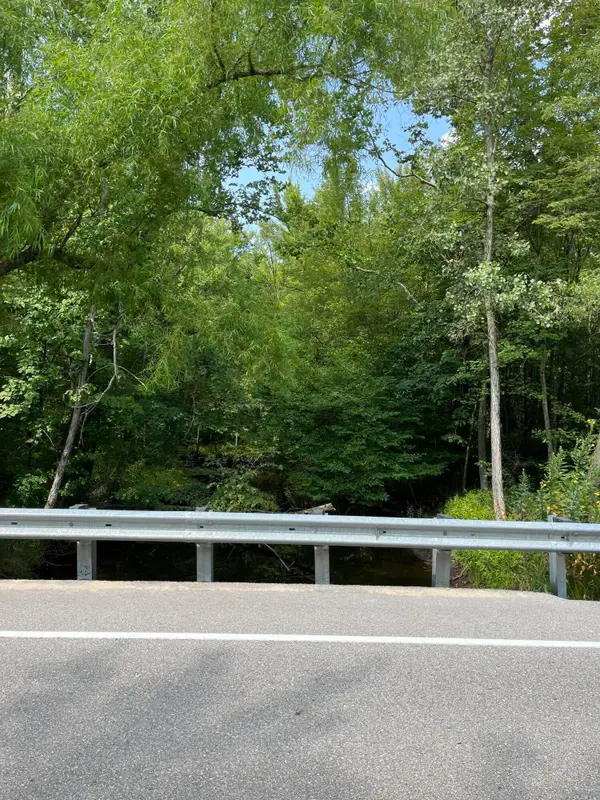 4490 103rd Avenue, Pullman, MI 49450