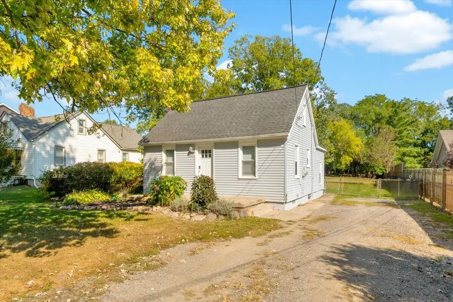 3145 Eastwood Drive, Rochester Hills, MI 48309 - Image #3