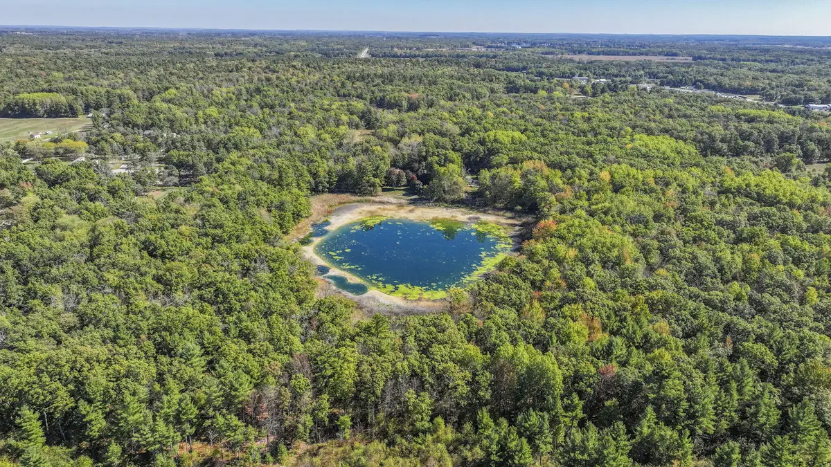 9411 N Maple Hill Rd Road, Howard City, MI 49329 - Image #1