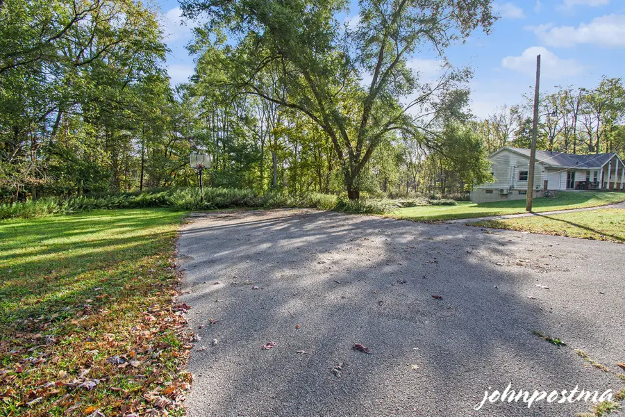 962 Buttrick Avenue Se, Ada, MI 49301 - Image #3