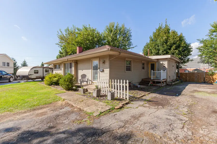 260 Renfrew Avenue, Adrian, MI 49221 - Image #2