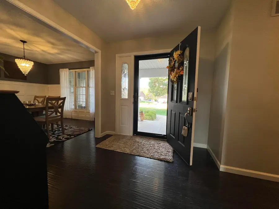 2499 Crestwood Drive, Adrian, MI 49221 - Image #2