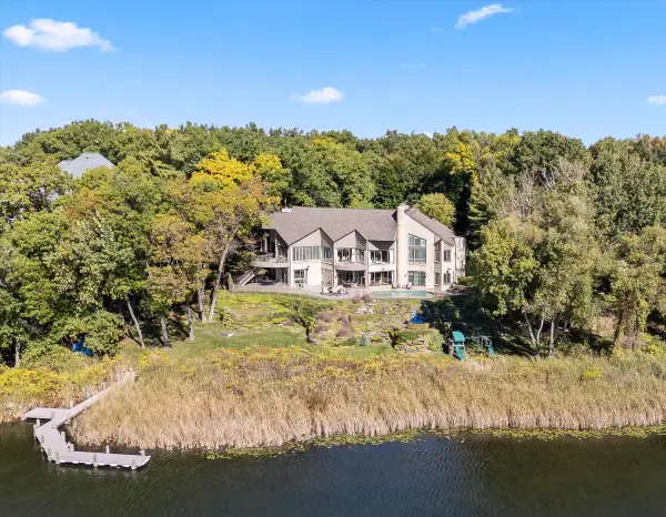 1735 Heron Ridge Drive, Bloomfield Hills, MI 48302