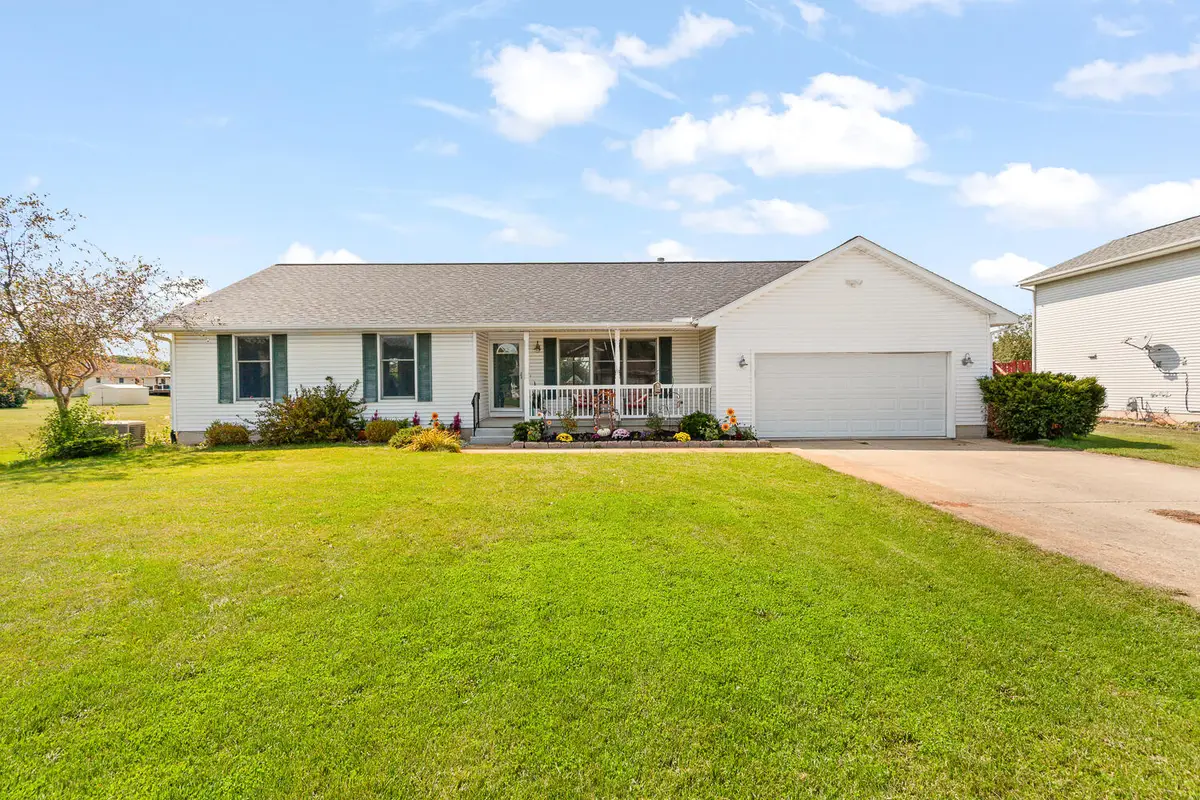 4705 Robin Hood Trail, Adrian, MI 49221 - Image #1