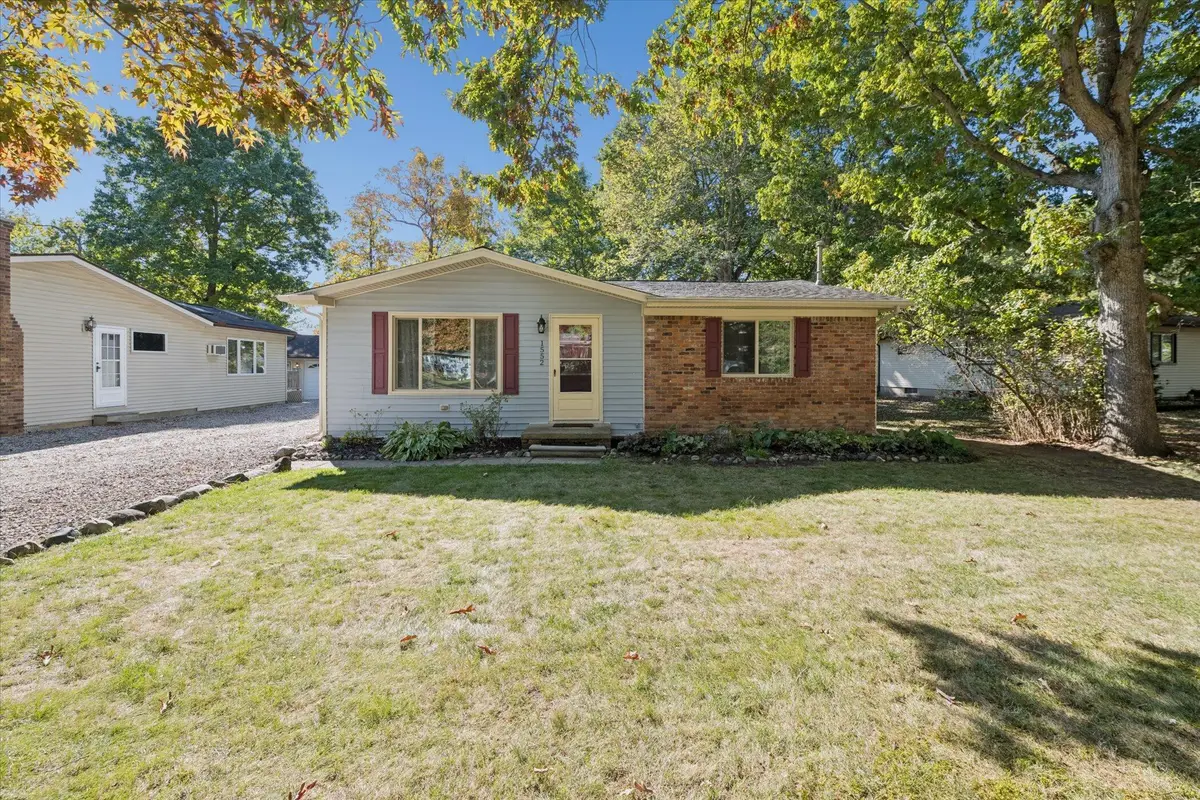 1552 Odette, Hartland, MI 48353 - Image #1