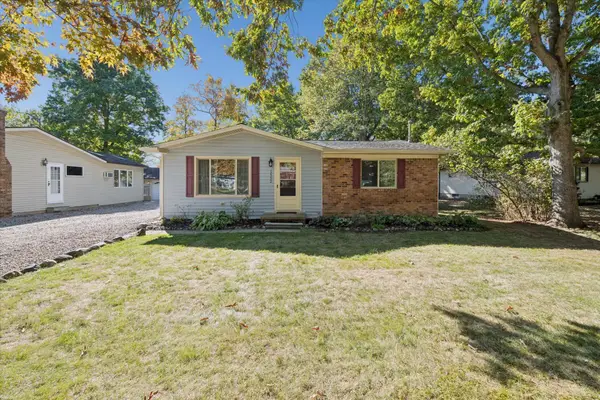 1552 Odette, Hartland, MI 48353