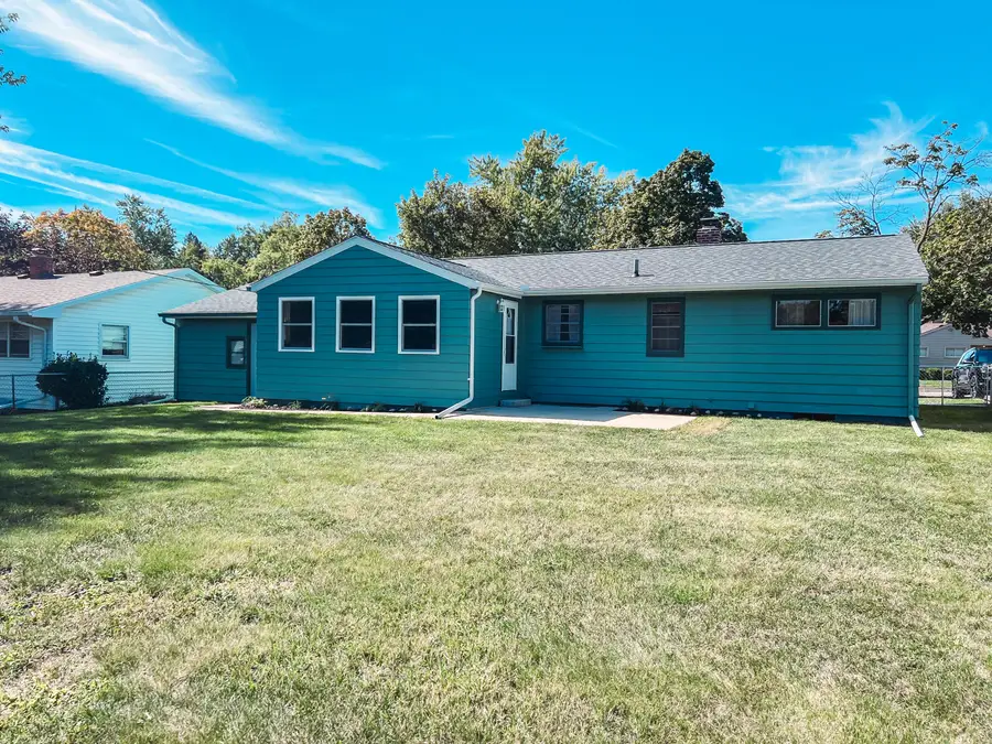 558 N Mckenzie Street N, Adrian, MI 49221 - Image #2