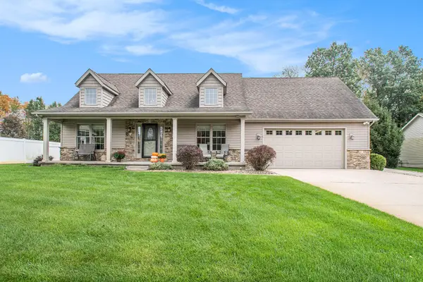 70445 Sunrise Drive, Edwardsburg, MI 49112