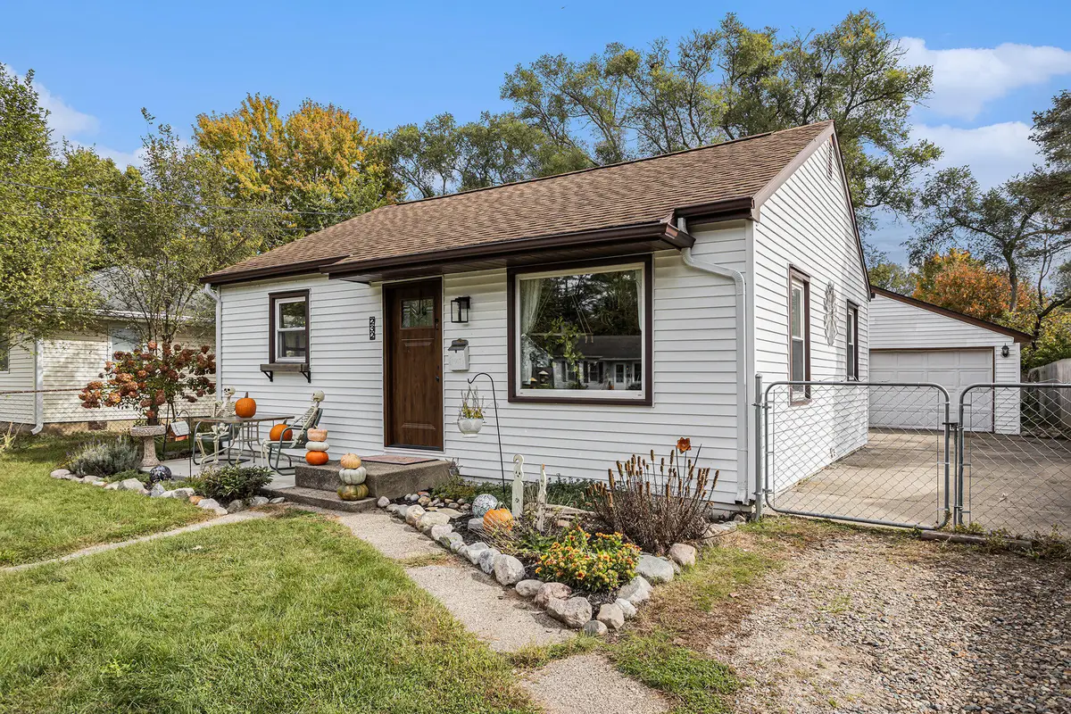 232 N Woodlawn Avenue, Battle Creek, MI 49037 - Image #1
