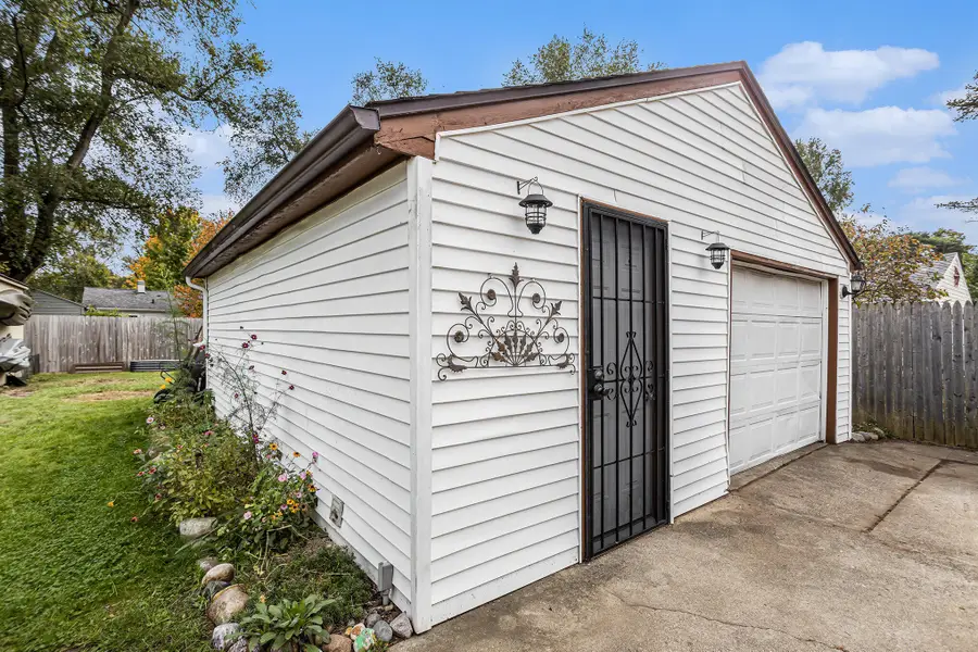 232 N Woodlawn Avenue, Battle Creek, MI 49037 - Image #3